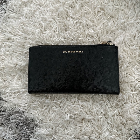 Burberry Large Leather Wallet - Picture 1 of 7